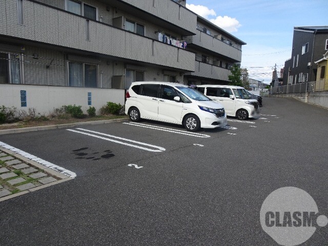 駐車場　敷地内駐車場