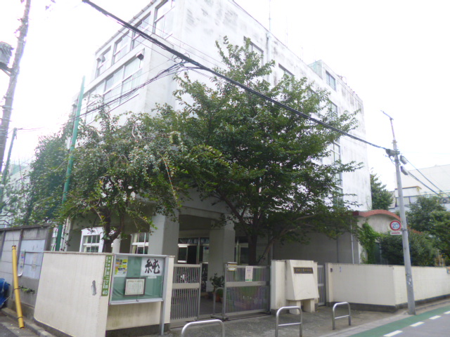 中学校　区立第十中学校（中学校）まで464m