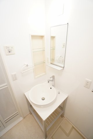 洗面設備　※同物件・同タイプの写真です。