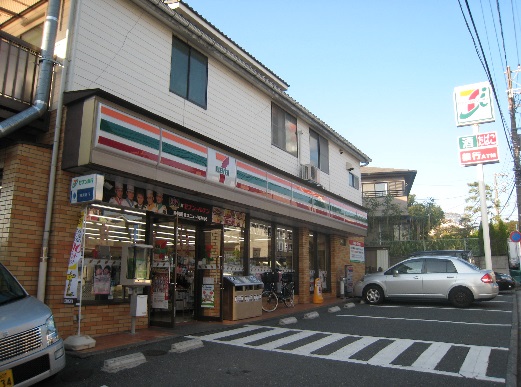 コンビニ　セブンイレブン横浜寺前店（コンビニ）まで212m