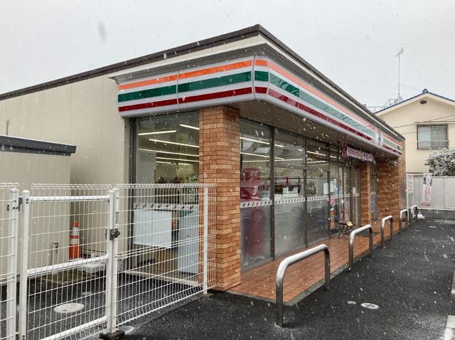 コンビニ　セブンイレブン昭島東町4丁目店（コンビニ）まで185m