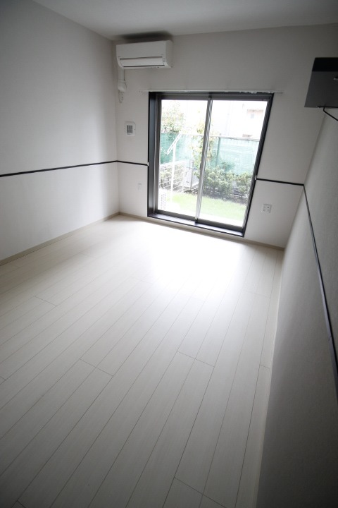 居室・リビング　※他部屋参考写真
