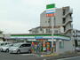 コンビニ　ファミリーマート（コンビニ）まで172m