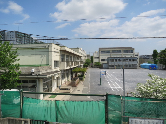 小学校　山内小学校（小学校）まで408m