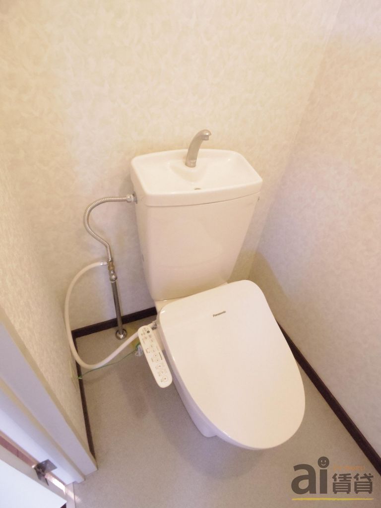 トイレ　※同仕様写真です
