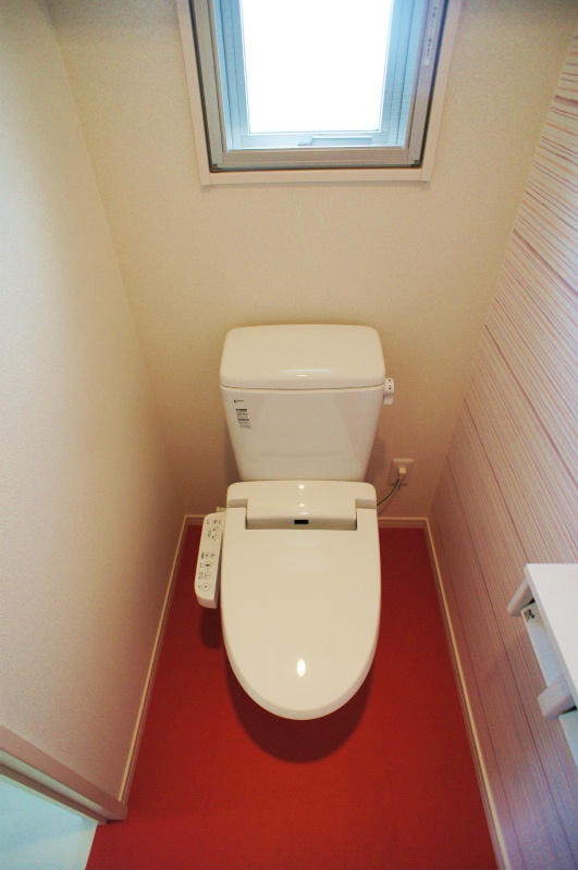 トイレ　コンパクトで使いやすいトイレです