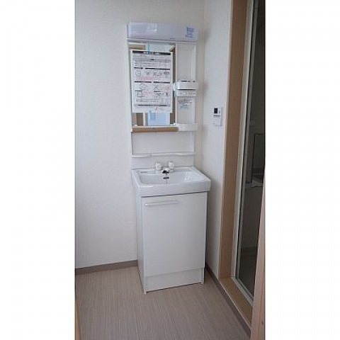 洗面設備　※同物件別号室参考写真