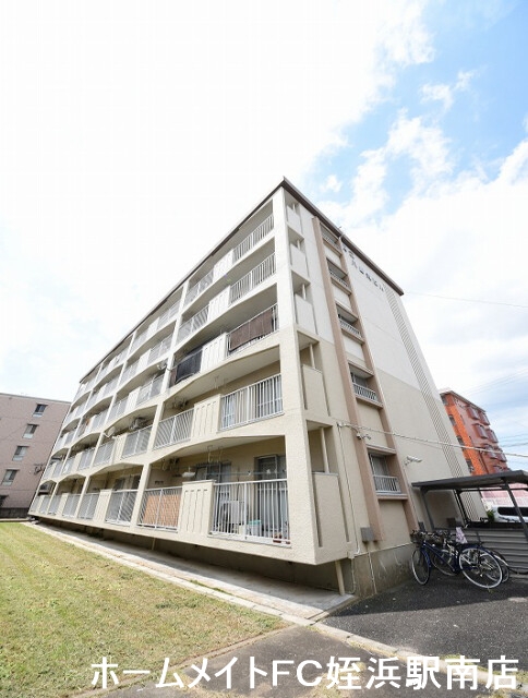 建物外観　★全戸南向き♪都市ガス使用♪★