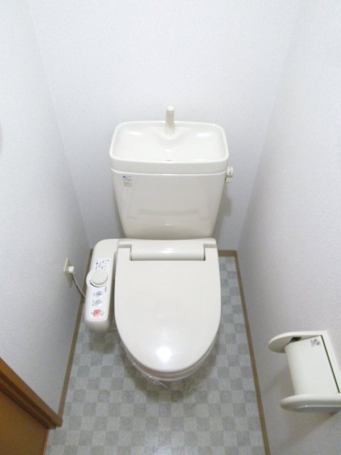 トイレ　ウォシュレット付き