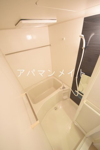 バス・シャワールーム　浴室乾燥機付き