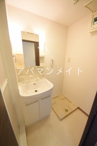 その他設備　室内洗濯機置場です