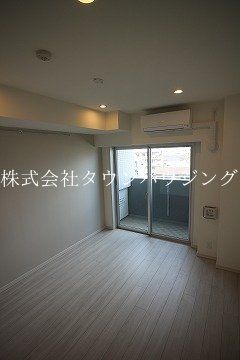 居室・リビング　※別部屋参考写真※