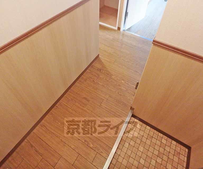 その他部屋・スペース　玄関から廊下にかけて