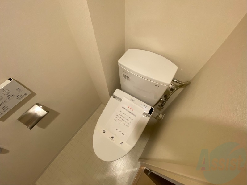 トイレ　こちらはトイレです。清潔感があり、安心して使用できます。