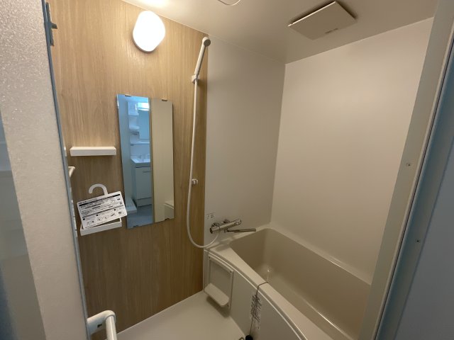バス・シャワールーム　綺麗なお風呂です