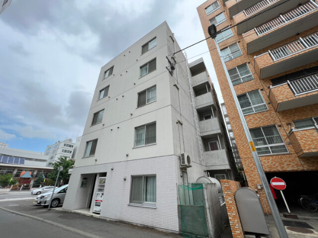 建物外観　札幌市中央区大通西「ｐｒｅｓｔｉｇｅ　Ｓａｐｐｏｒｏ」