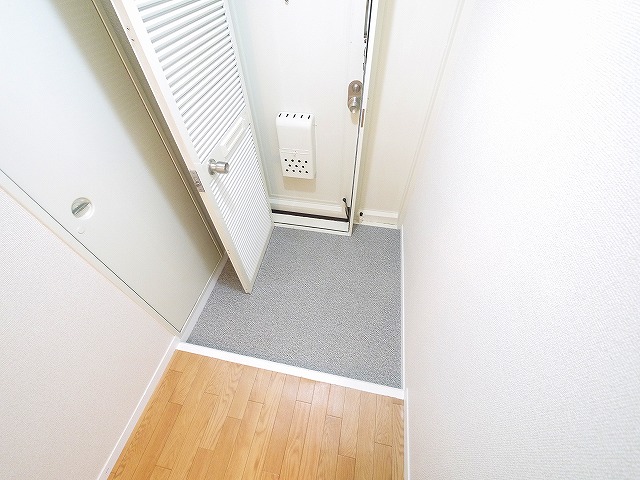 玄関　落ち着いた玄関です