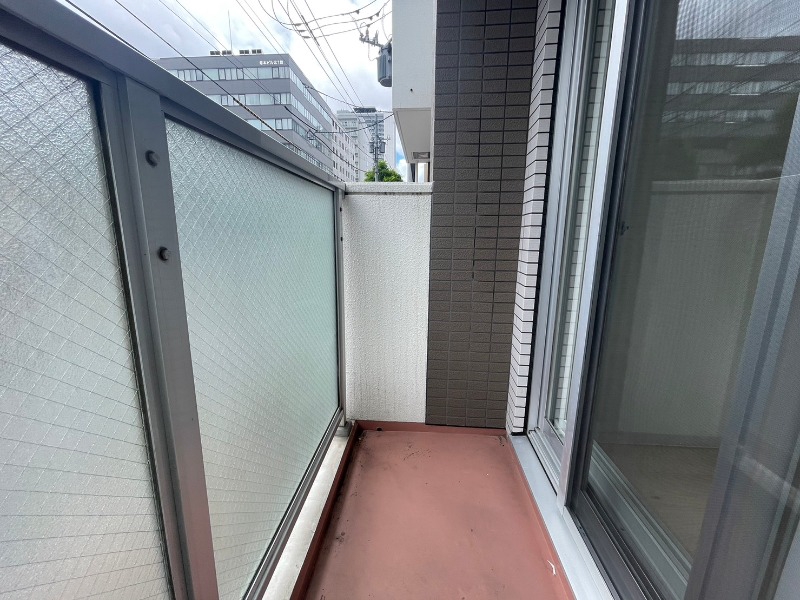 バルコニー　バルコニーです。洗濯物を干したり一息ついたりできますね！