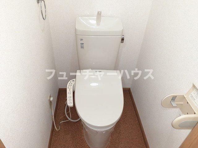 トイレ　落ち着いたトイレです