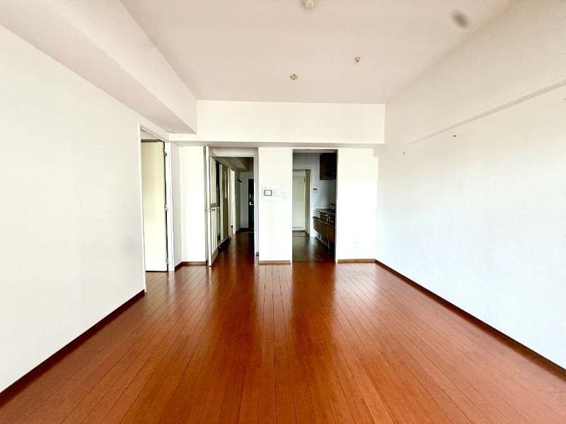 居室・リビング　開放感のあるゆったりとしたお部屋です♪