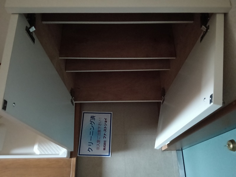 玄関　シューズボックス