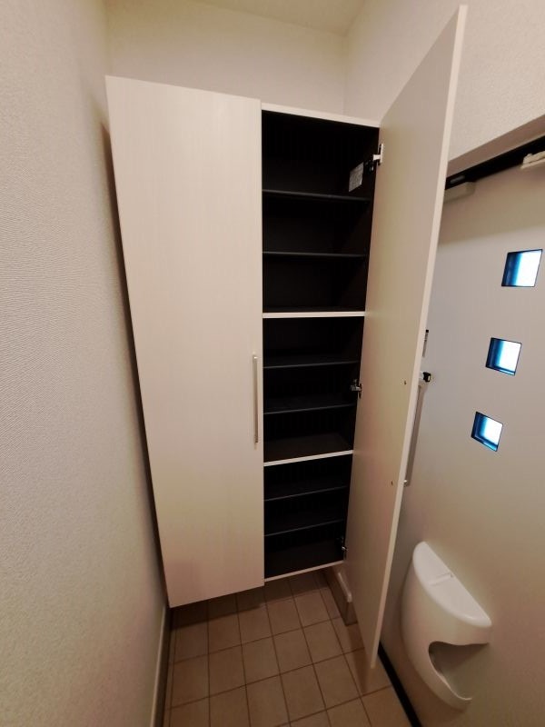 収納　異なる号室の室内写真です