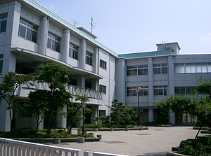 中学校　大阪市立松虫中学校（中学校）まで1424m