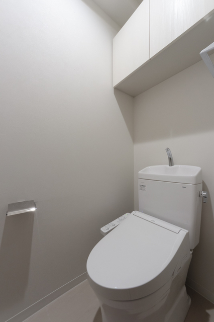 トイレ　※写真は同タイプ住戸です。