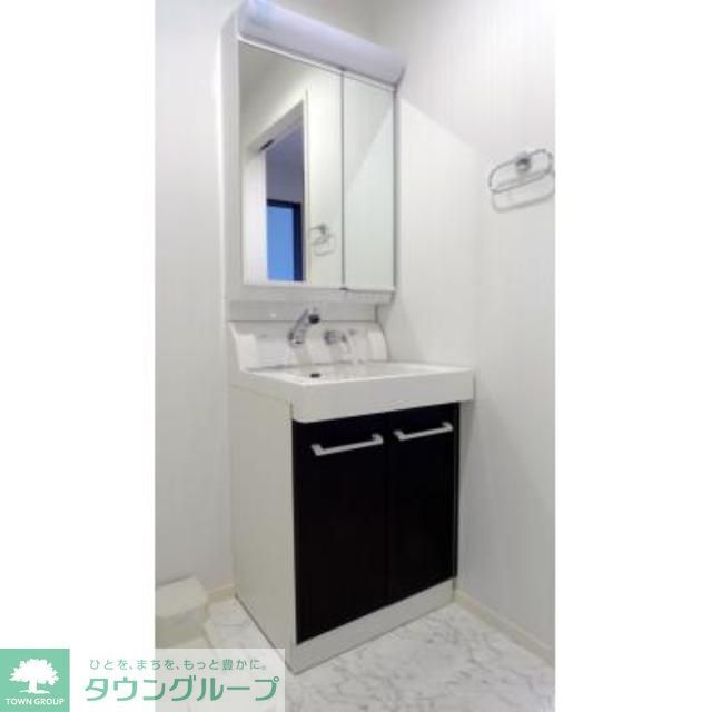 洗面設備　※写真は同タイプ住戸です。