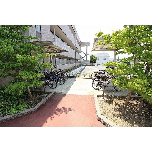 その他共有部分　自転車置場