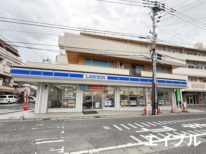 コンビニ　ローソン鹿児島唐湊四丁目店（コンビニ）まで95m