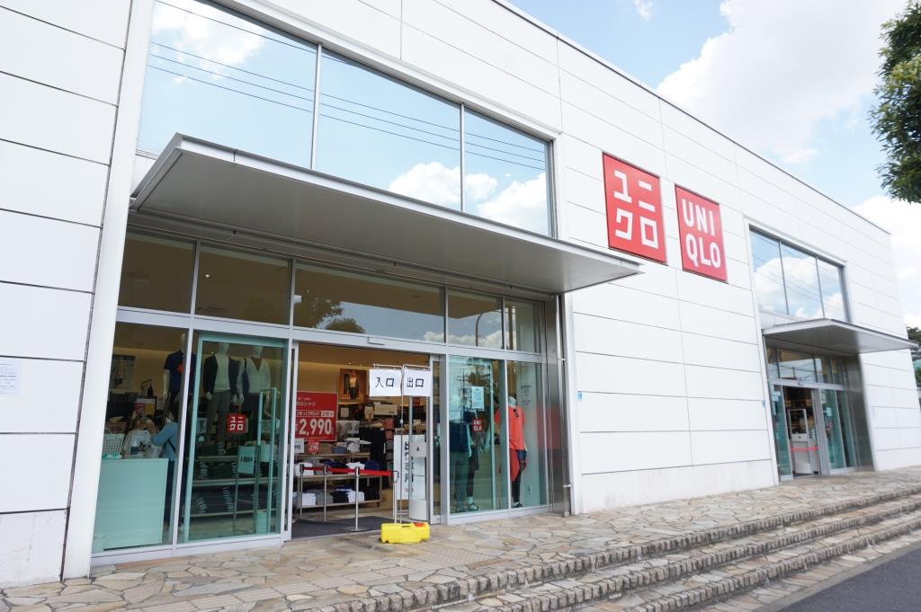 ショッピングセンター　ユニクロ　東松戸店（ショッピングセンター）まで583m