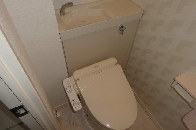トイレ　ウォシュレット