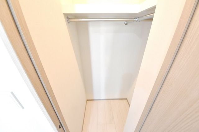収納　フロアによりカラー違いあり
