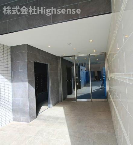 エントランス　清潔なエントランスです