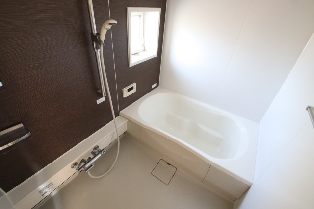 バス・シャワールーム　※別のお部屋の写真です