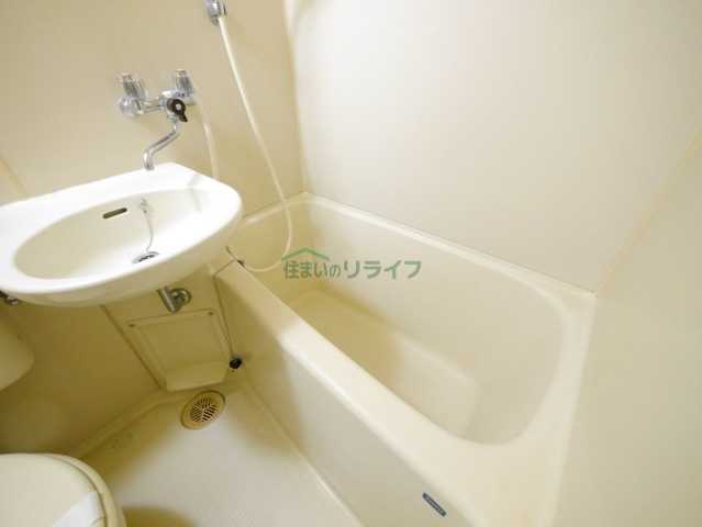 ニューライフ新宿参番館のトイレ写真