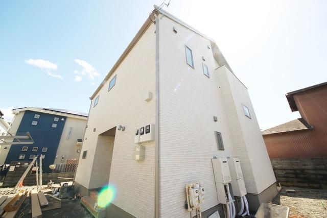 建物外観　★よく日の当たるおウチです★