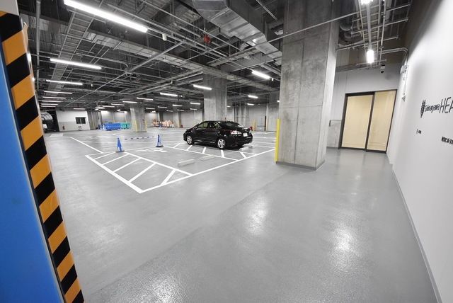 駐車場　駐車場