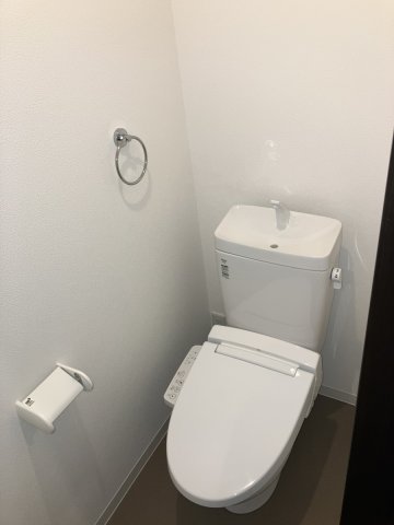 ジーメゾン新在家のトイレ写真