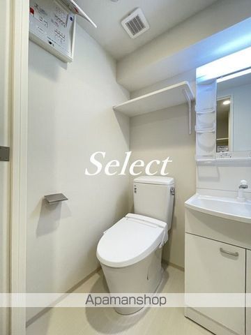 ＪＲ京浜東北線 山手駅 徒歩10分 7階建 築4年のトイレ写真