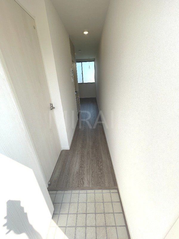 BACE亀井野の玄関写真