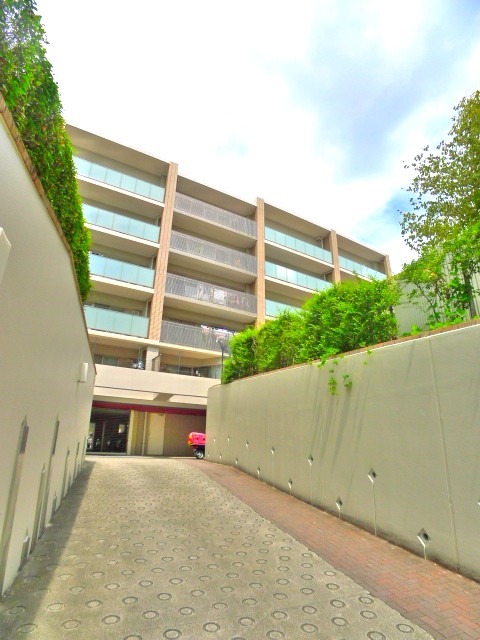 地下鉄東山線 東山公園駅 徒歩5分 築20年