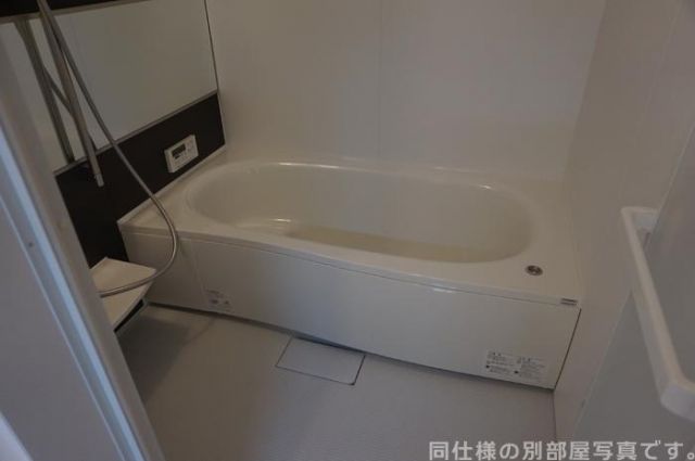 フェリーチェIIの風呂写真