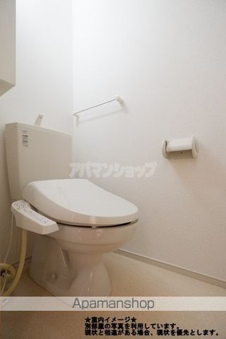 東武東上線 高坂駅 徒歩16分 2階建 築13年のトイレ写真
