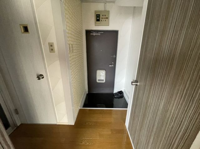 玄関　写真は別部屋になります。