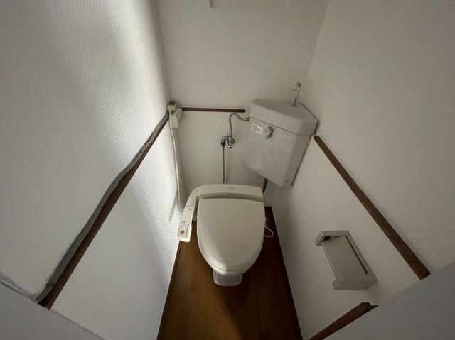トイレ　写真は別部屋になります。
