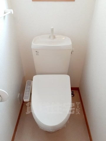 山陽電鉄本線 山陽塩屋駅 徒歩42分 2階建 築21年のトイレ写真