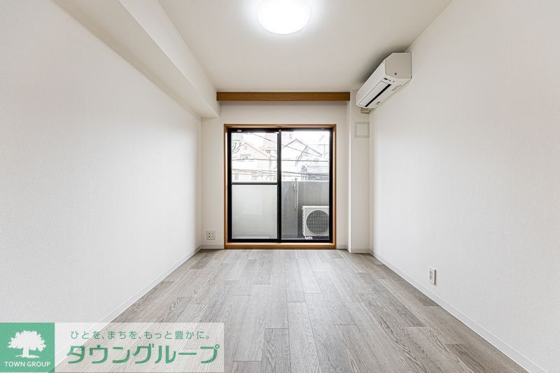 ルーブル上池台1番館の居間写真