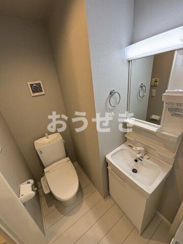 京急本線 黄金町駅 徒歩12分 3階建 築1年のトイレ写真